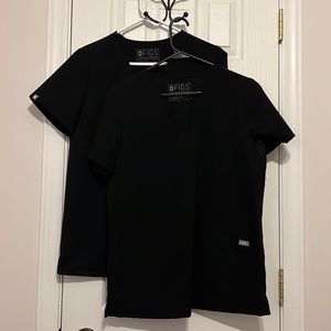 2 Small Figs tops, Gently used.